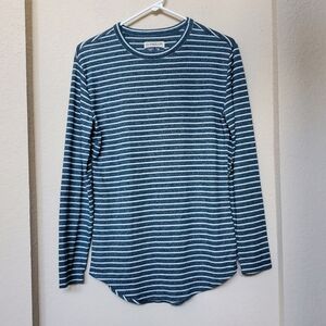 Magellan Striped Classic Fit Tee.  Size XS